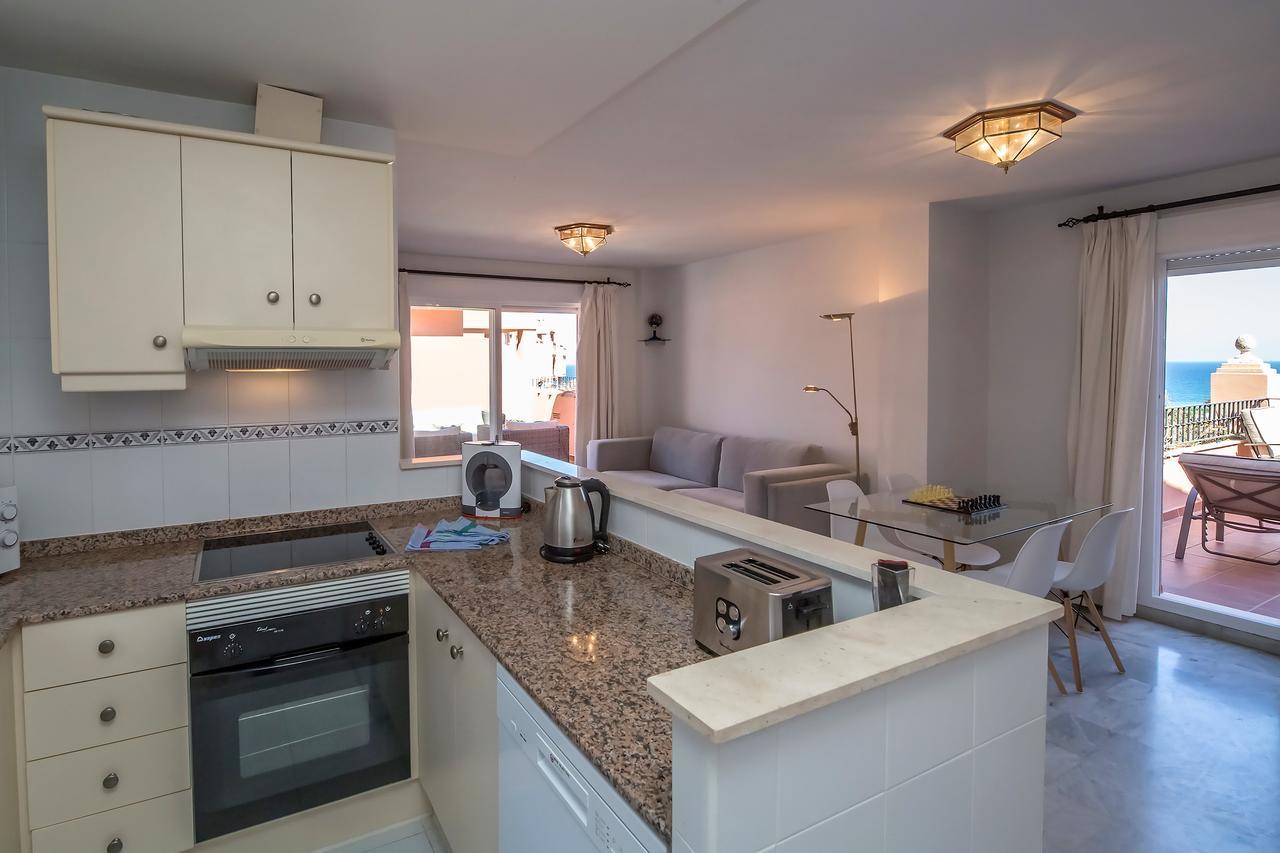 Los Hidalgos Penthouse มานิลบา ภายนอก รูปภาพ